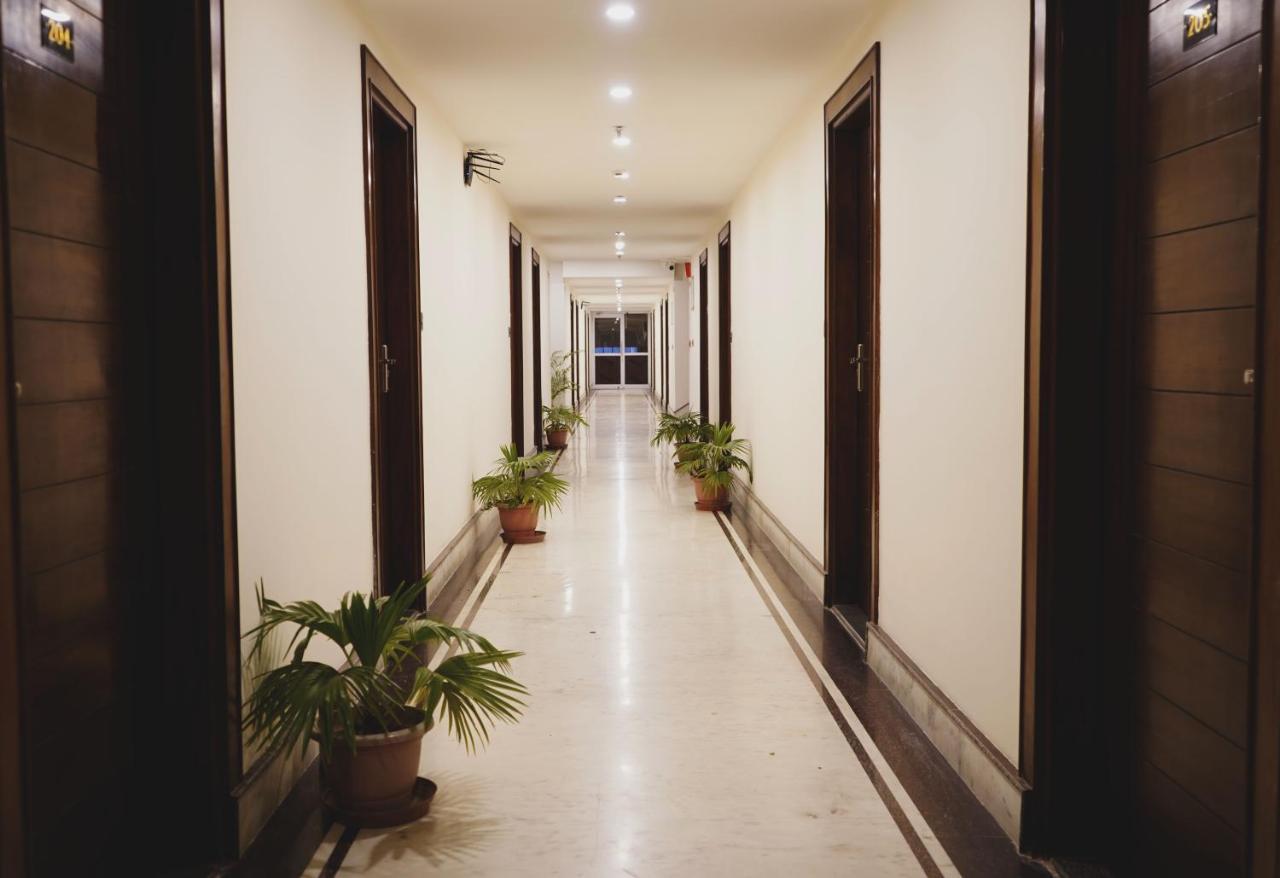 Hotel Doon'S Pride Dehradun Eksteriør billede