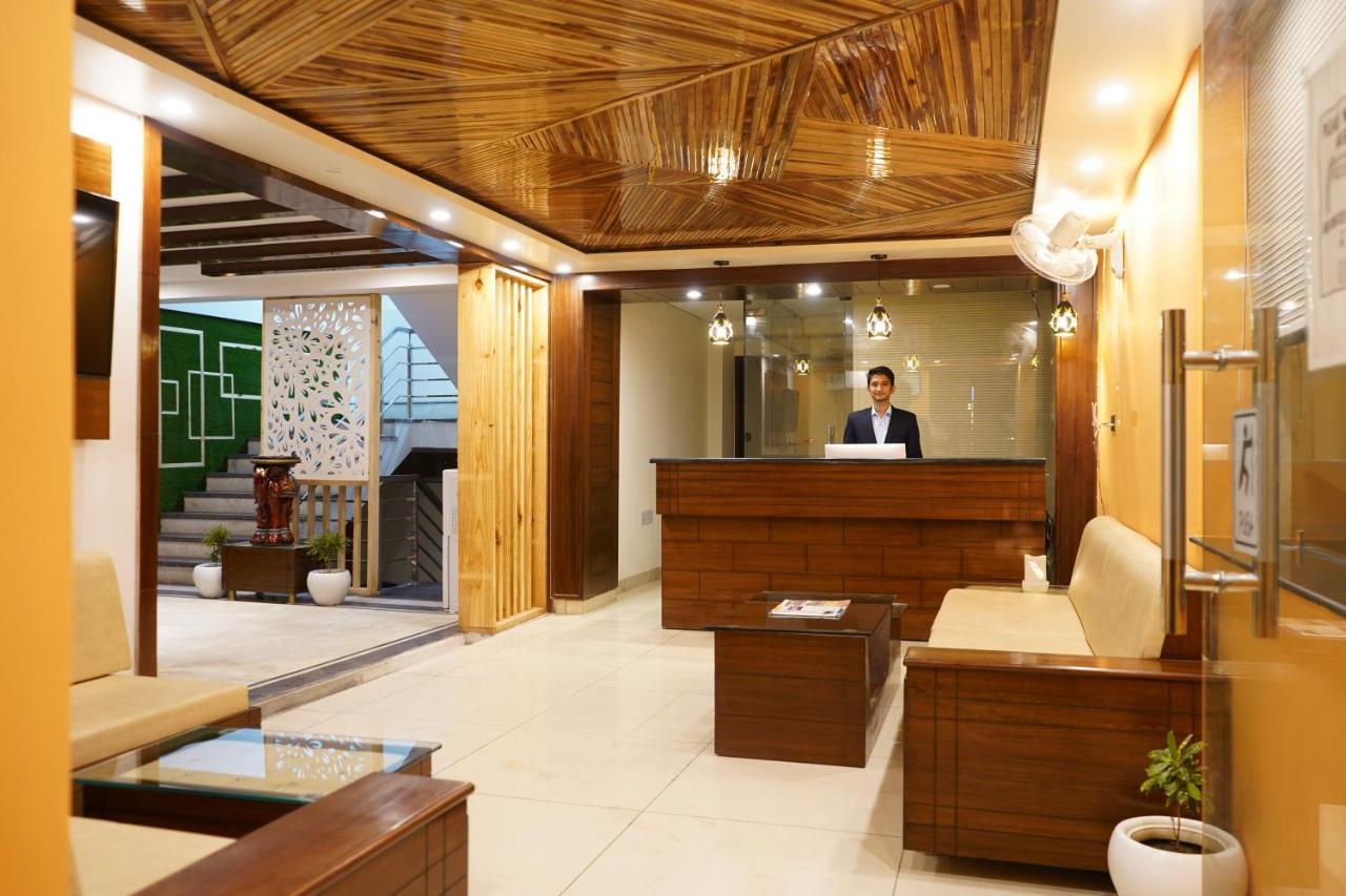 Hotel Doon'S Pride Dehradun Eksteriør billede