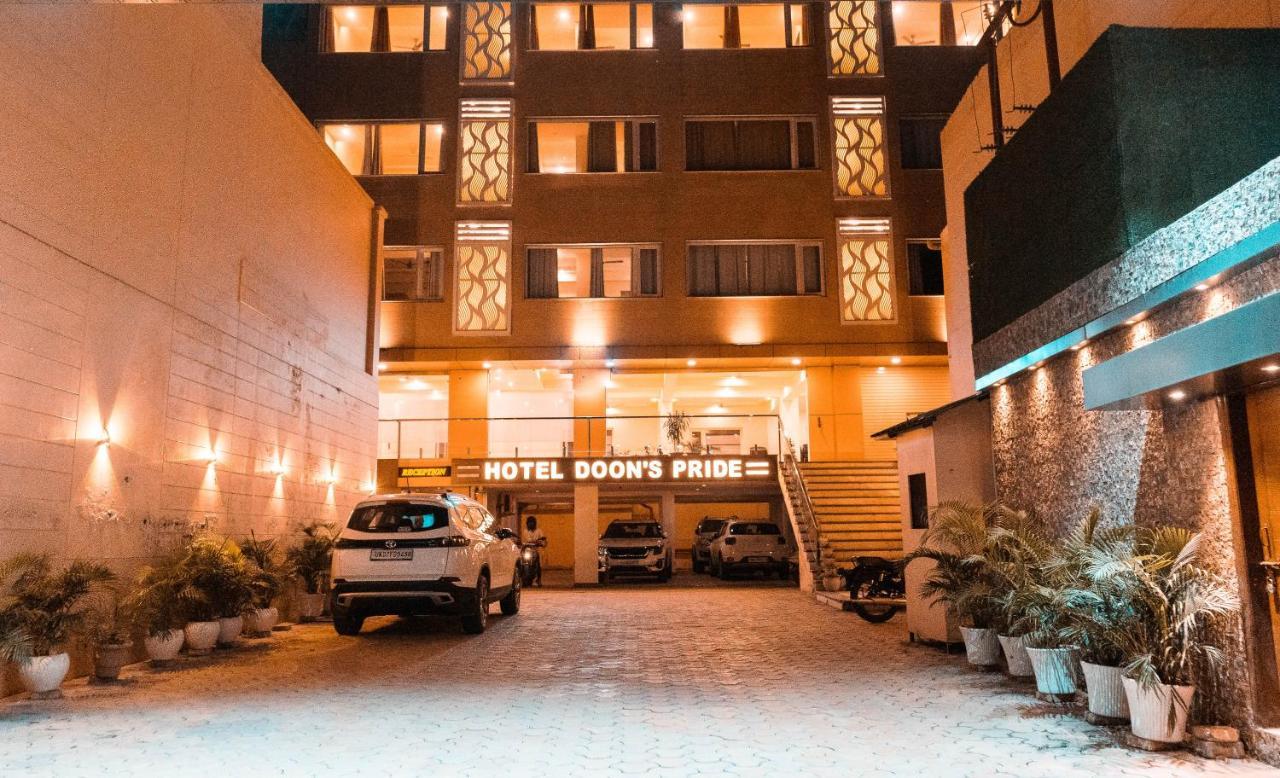 Hotel Doon'S Pride Dehradun Eksteriør billede